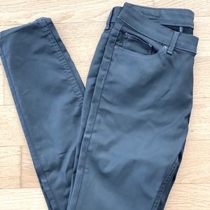 Zara slim fit medium rise pants